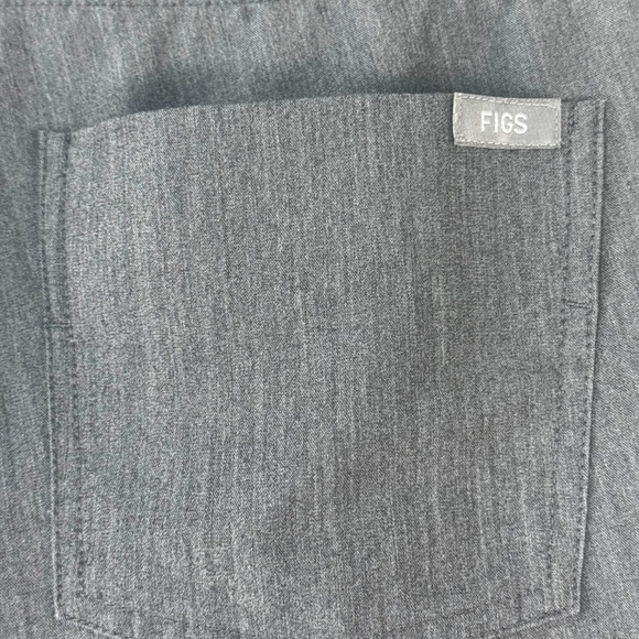 FIGS Graphite Scrub Set | Small Top + Small Tall Jogger Pants - Picture 7 of 12